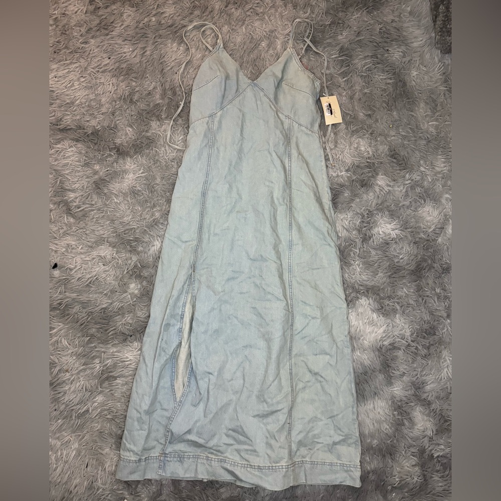 Universal Thread Women’s Cami Denim Maxi Dress - Light Wash Size Small NWT - Picture 4 of 6